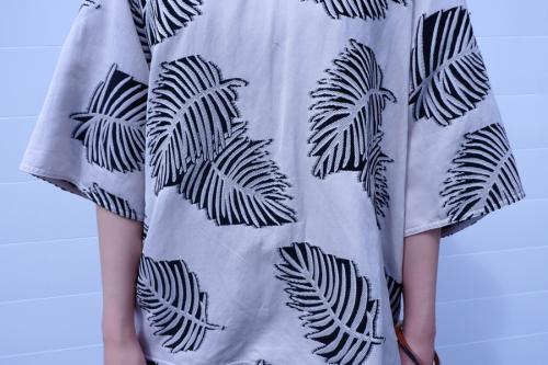 フローレントのブラウス