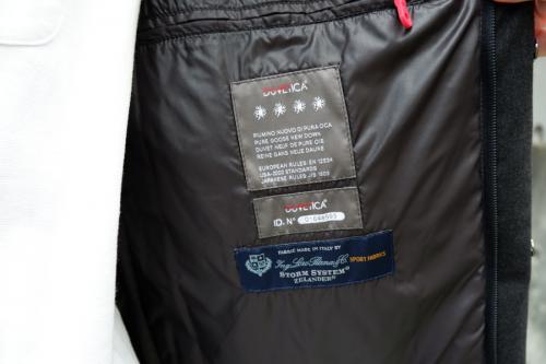 デュベティカのダウンベスト