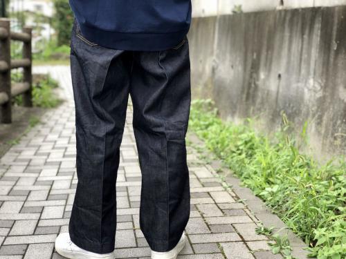 デニムパンツのメンズ