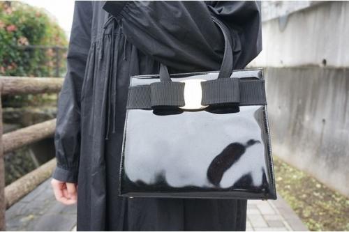 サルヴァトーレ フェラガモのショルダーバック