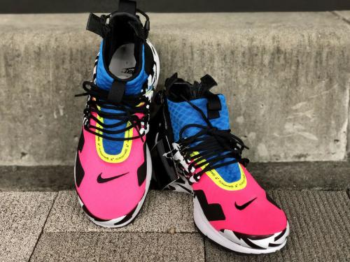 ナイキのAIR PRESTO MID / ACRONYM