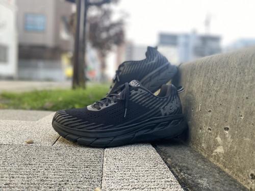 F27218L スニーカー