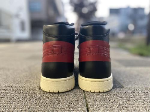 ナイキのAIR JORDAN 1