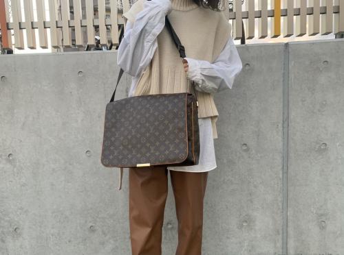 LOUIS VUITTON 　のルイ ヴィトン　