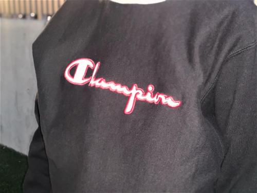 チャンピオンのリバースウィーブ