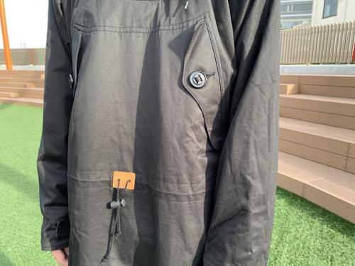 マウンテンリサーチのプルオーバーマウンテンパーカー