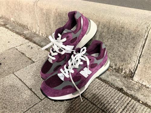 ニューバランスのローカットスニーカー