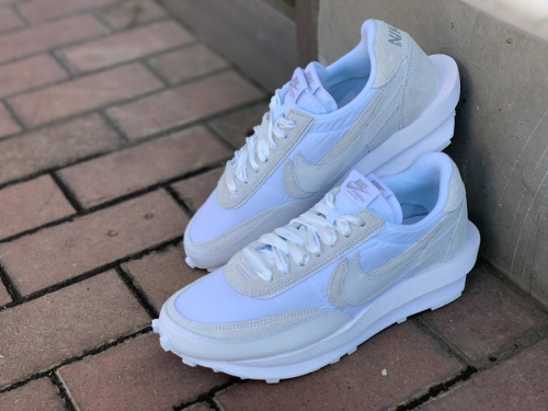 スニーカーのNIKE×sacai