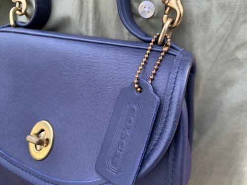 オールドコーチのレザーショルダーバッグ