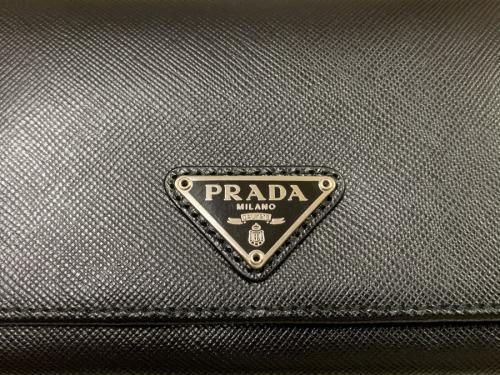 PRADAのプラダ