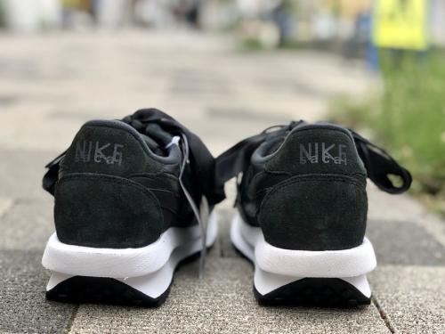 NIKE × SACAIのナイキ × サカイ