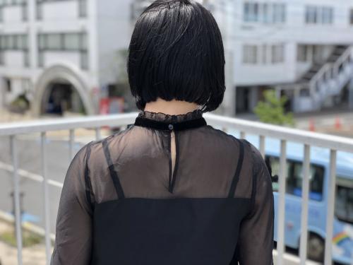 ファーファーのシフォンフリル衿リボンブラウス