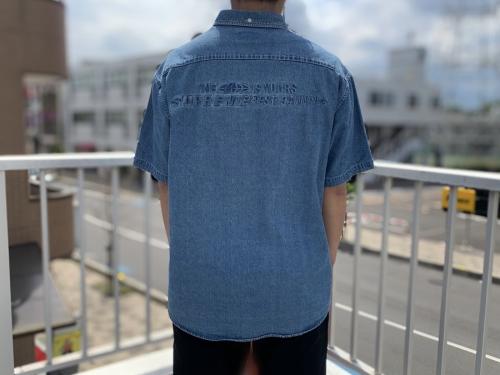 シュプリームのEmbossed Denims s/s Shirt