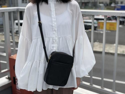 ルイ ヴィトン　のエピ ダヌーブショルダーバッグ