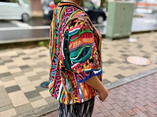 クージーの3Dサマーニット