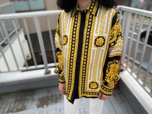 VERSACE　のヴェルサーチ