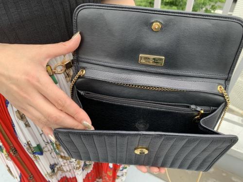 クリスチャン ディオールのショルダーポーチ