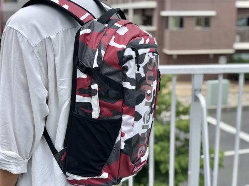 SUPREMEのシュプリーム