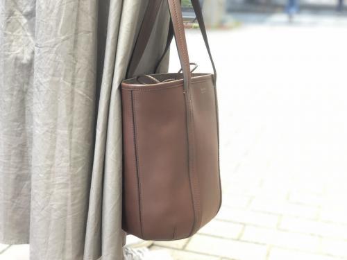 レザートートバッグのレディース 牛革