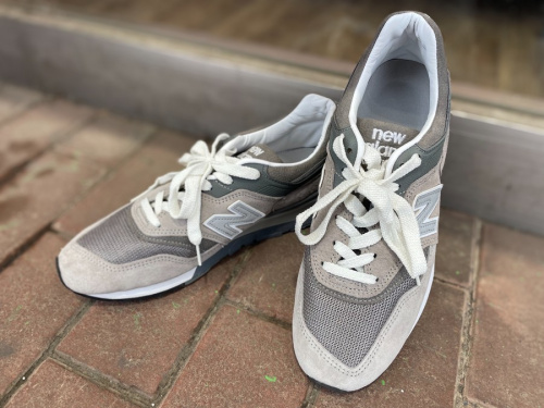 スニーカーのNEW BALANCE