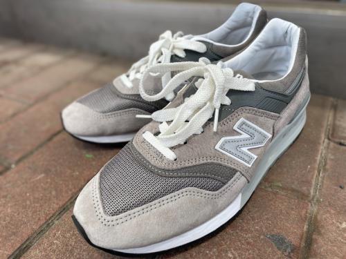 ニューバランスのM99GY