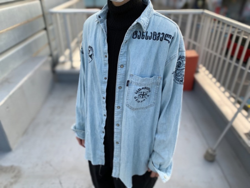 コラボ・別注アイテムのVETEMENTS×LEVI'S