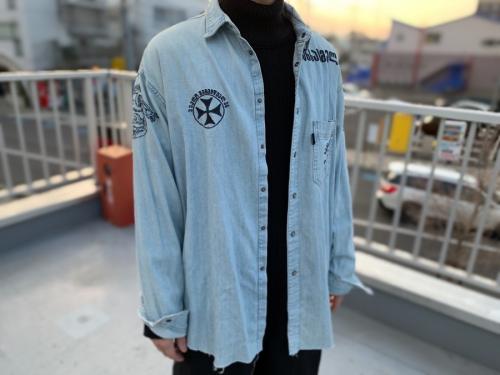 ヴェトモン×リーバイスの19SS ユニセックスコラボデニムウエスタンシャツ