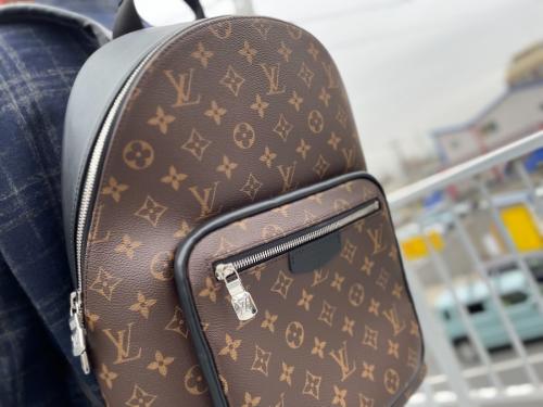 LOUIS VUITTON 　のルイ ヴィトン　