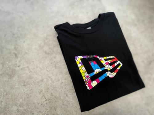 ニューエラ × ムラカミタカシのTAKASHI MURAKAMI S/S RELAXED FIT COTTON TEE ムラカミタカシコラボTシャツ