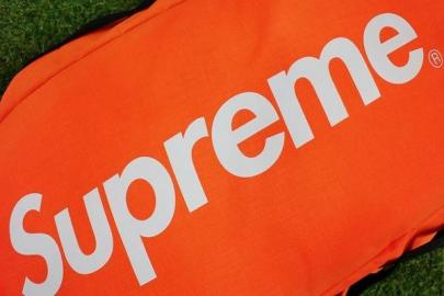 「SUPREMEのシュプリーム 」