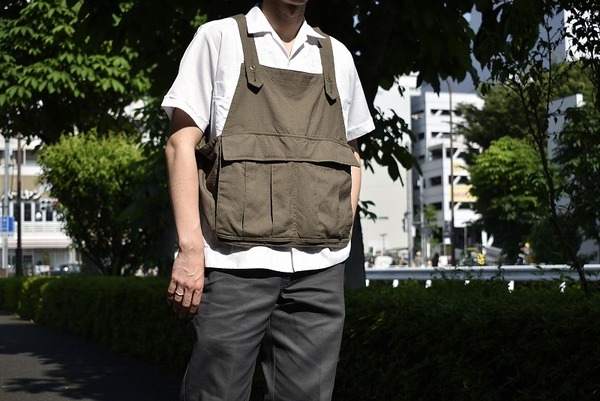 BROWN by 2-tacs SEED IT VEST　カーキベージュ