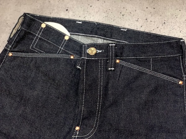 Tender/テンダー】”130 TAPERED -RINSED-” 究極の1本ご紹介致します
