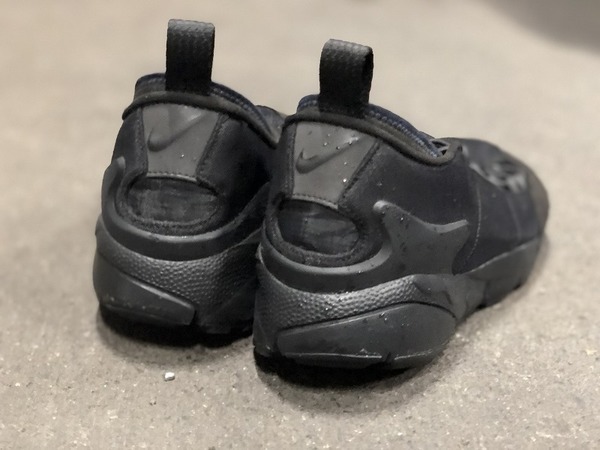 美品✨ブラックコムデギャルソン✖️NIKE ワンピース XXL BLACK COMME des GARÇONS x Nike『Air Force 1 Low Retro SP』が