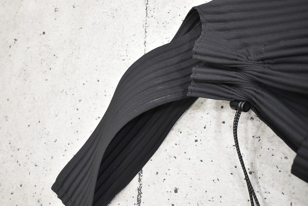 HOMME PLISSE ISSEY MIYAKE/オム プリッセ イッセイ ミヤケ】より