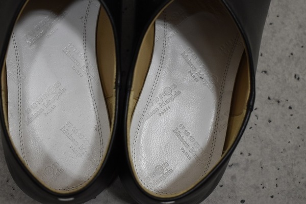 Maison Margiela/メゾンマルジェラ】よりTabi スリッポン S58WR0033が