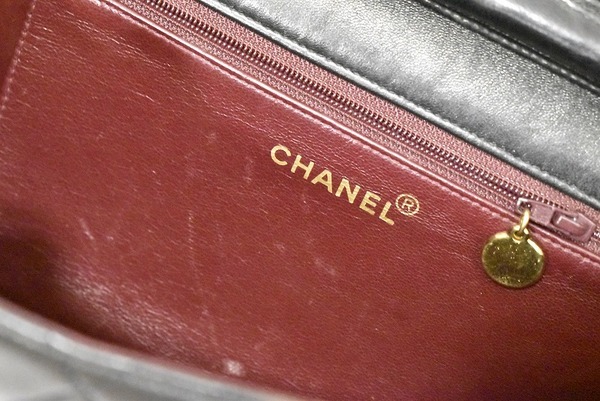 CHANEL /シャネル】より90sヴィンテージマトラッセショルダー