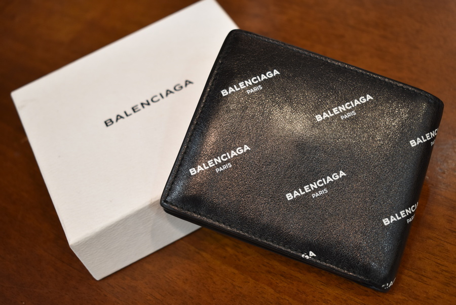 バレンシアガ 二つ折り財布 財布 レディース ホワイト ロゴ - 折り財布