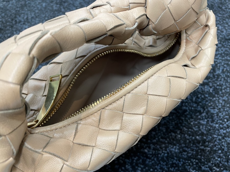 BOTTEGA VENETA/ボッテガベネタ】ミニ・ザ・ジョディハンドバッグ 買取 