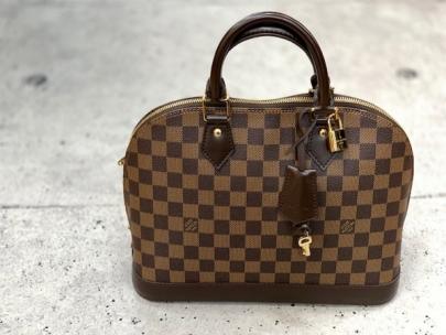 「インポートブランドのLOUIS　VUITTON 」