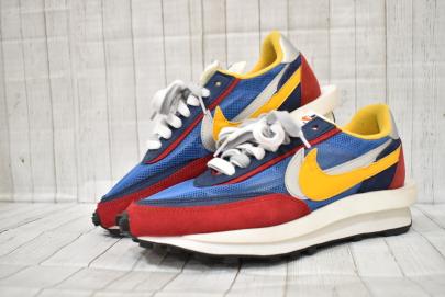 「スニーカーのNIKE×sacai 」