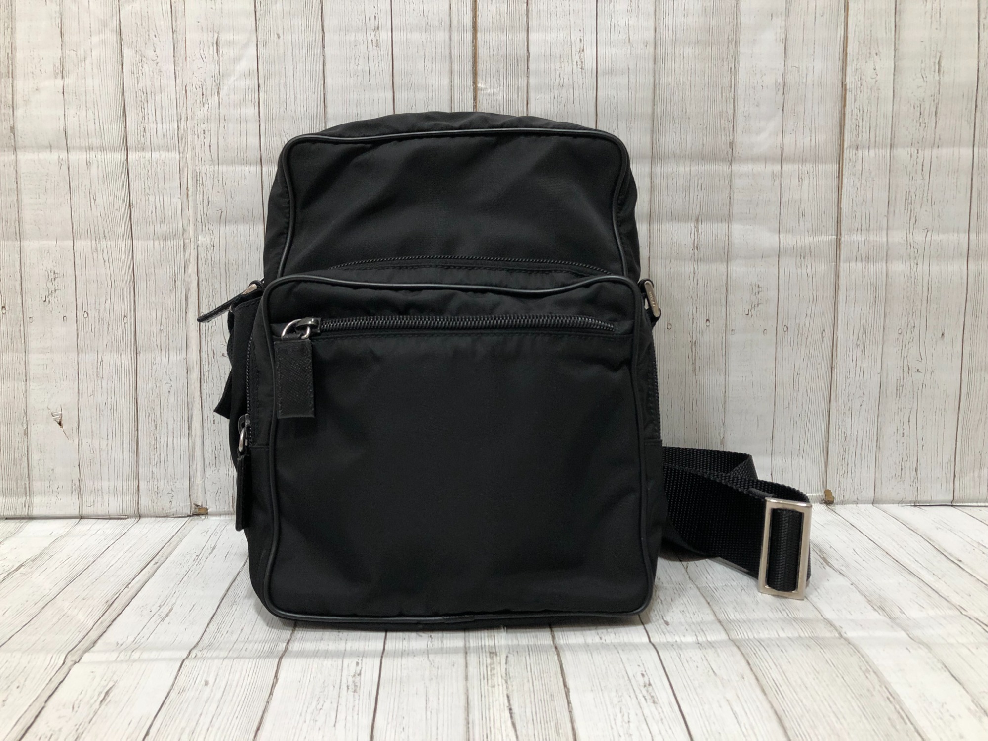 PRADA ブラック ナイロン　ショルダーバッグ PRADA ブラック ナイロン ショルダーバッグ 逸品】PRADA