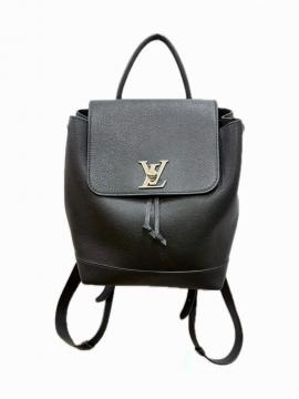 「ラグジュアリーブランドのLOUIS VUITTON 」