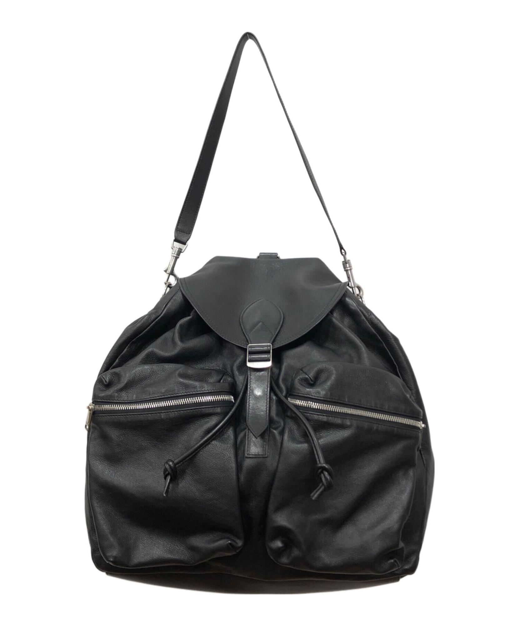 CELINE / セリーヌ】レザーバイカーリュック | 都会的なムードを纏う