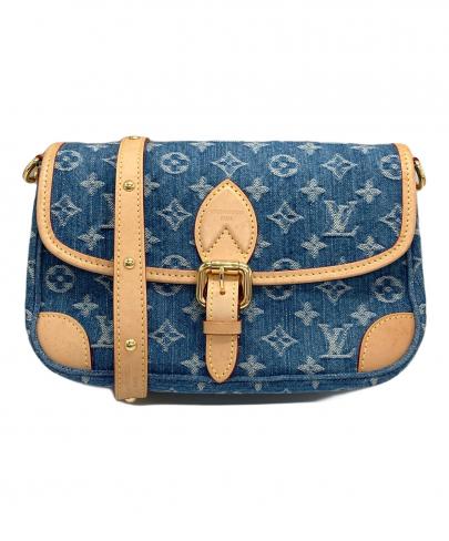 「ラグジュアリーブランドのLOUIS VUITTON 」