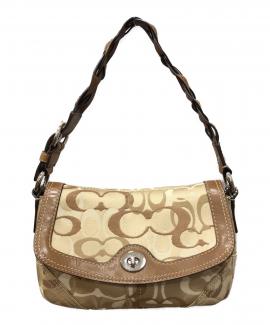 「ラグジュアリーブランドのcoach 」