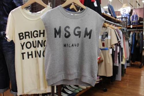 レディースのトップス