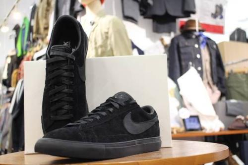 ギャルソンのナイキ