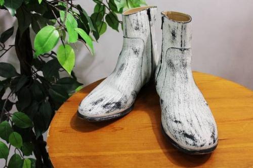 ジョンガリアーノのコラボアイテム