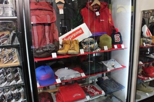 SUPREMEの買取