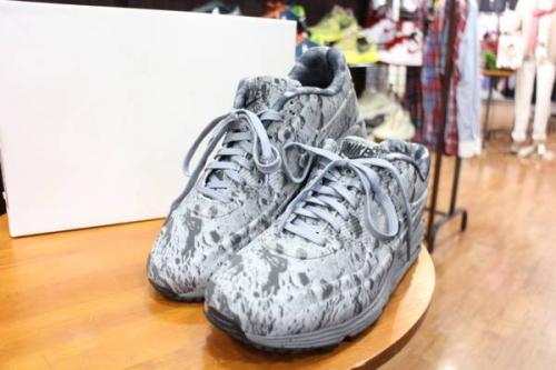 エアマックスのLUNAR90